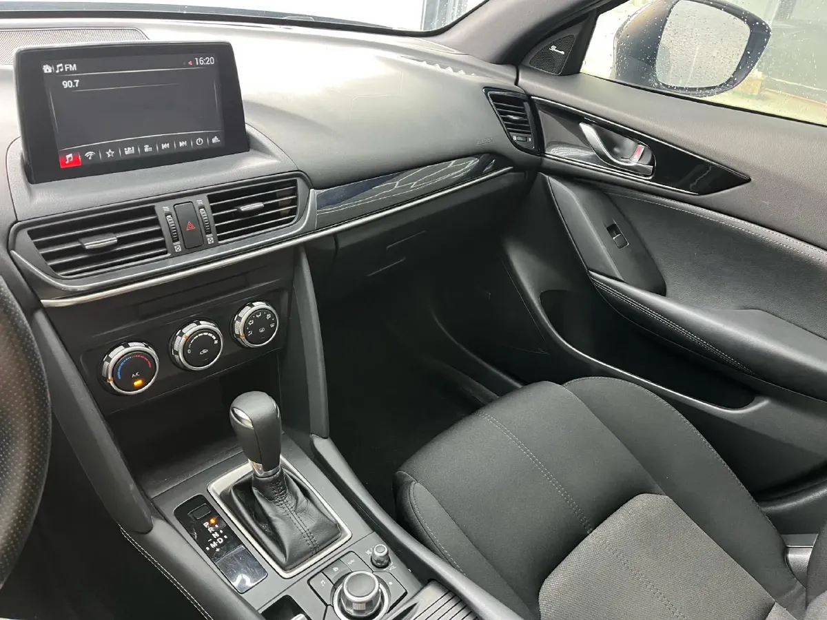 2020 Mazda CX-4 2.0L 158HP L4 6AT,autocango,china used car exporter,china ev exporter,chinese used car exporter,chinese used ev exporter