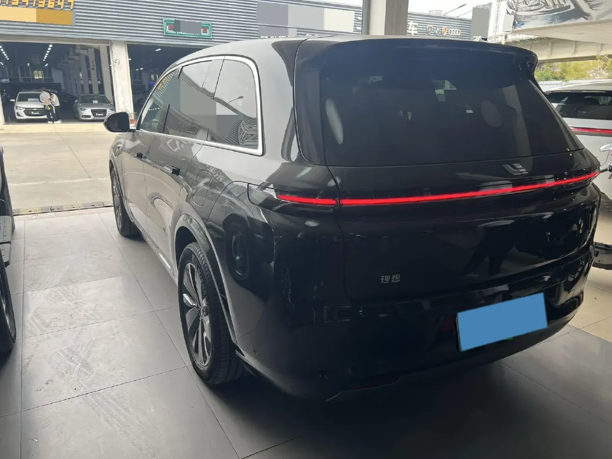 2025 Li L8 Range Extended 154HP REEV,autocango,china used car exporter,china ev exporter,chinese used car exporter,chinese used ev exporter