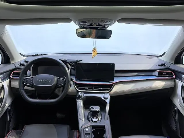 2023 LYNK&CO 06 1.5T 181HP L4 7DCT,autocango,china used car exporter,china ev exporter,chinese used car exporter,chinese used ev exporter