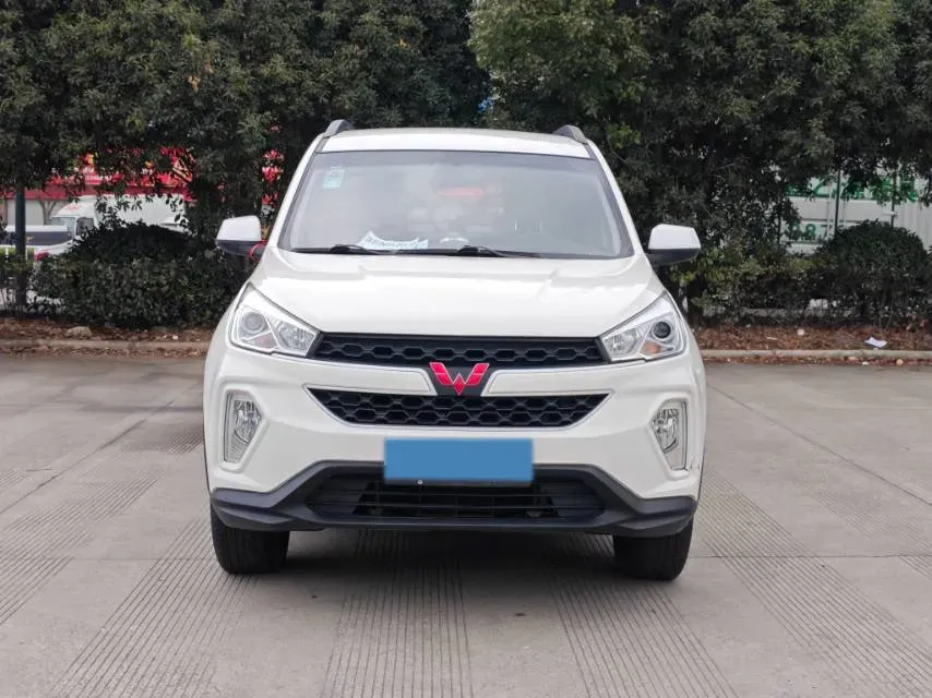 2018 WuLing HongGuang S3 1.5L 112HP L4 6MT,autocango,china used car exporter,china ev exporter,chinese used car exporter,chinese used ev exporter