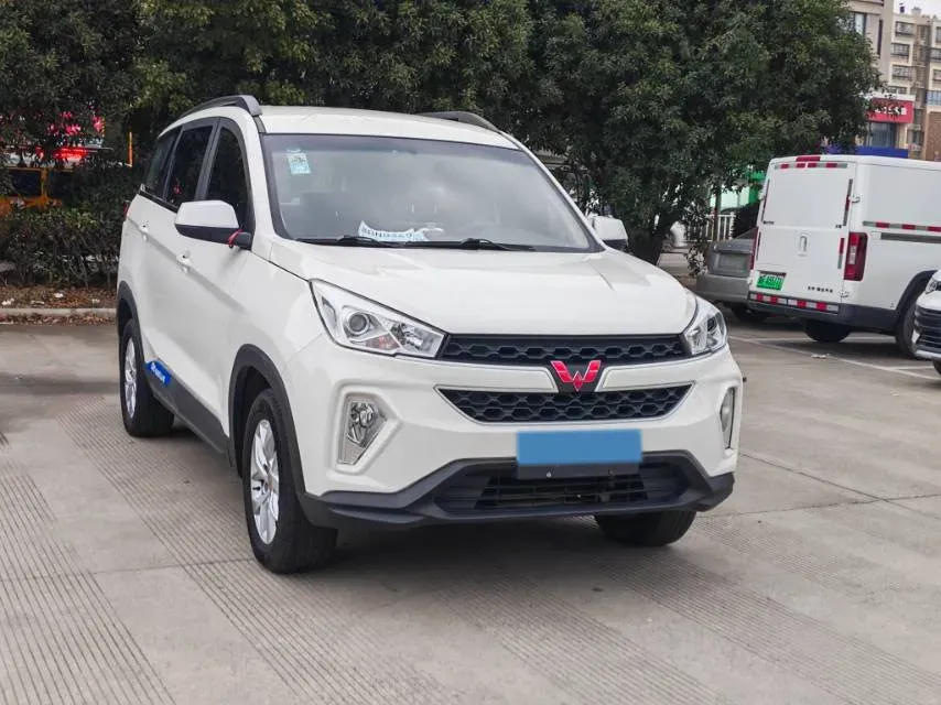 2018 WuLing HongGuang S3 1.5L 112HP L4 6MT,autocango,china used car exporter,china ev exporter,chinese used car exporter,chinese used ev exporter