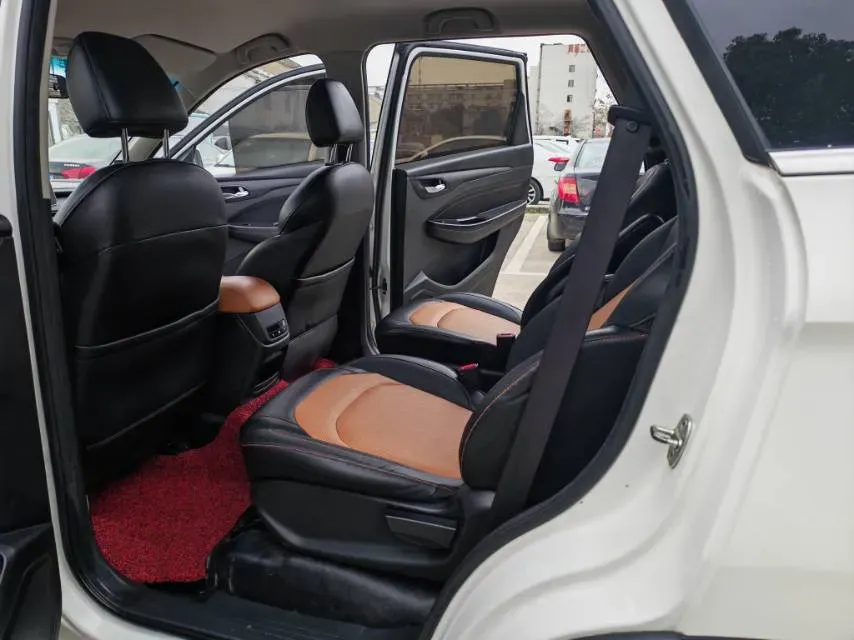 2018 WuLing HongGuang S3 1.5L 112HP L4 6MT,autocango,china used car exporter,china ev exporter,chinese used car exporter,chinese used ev exporter