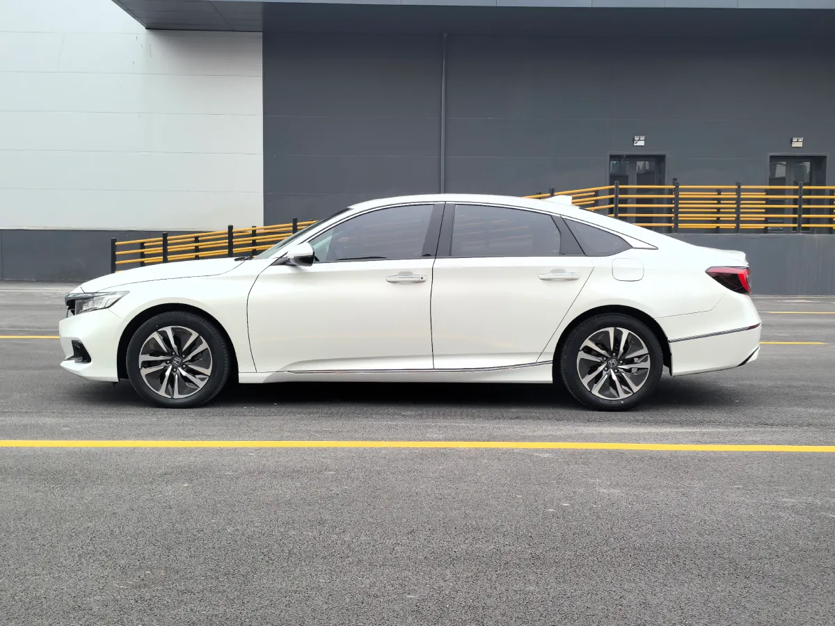 2022 Honda Accord 2.0L 146HP L4 E-CVT Hybrid,autocango,china used car exporter,china ev exporter,chinese used car exporter,chinese used ev exporter