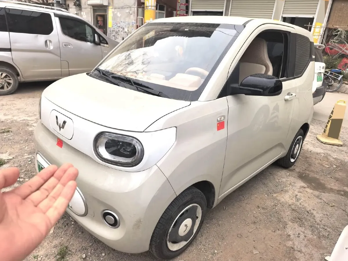 2024 WuLing HongGuang MINI EV BEV 17.3KWH,autocango,china used car exporter,china ev exporter,chinese used car exporter,chinese used ev exporter