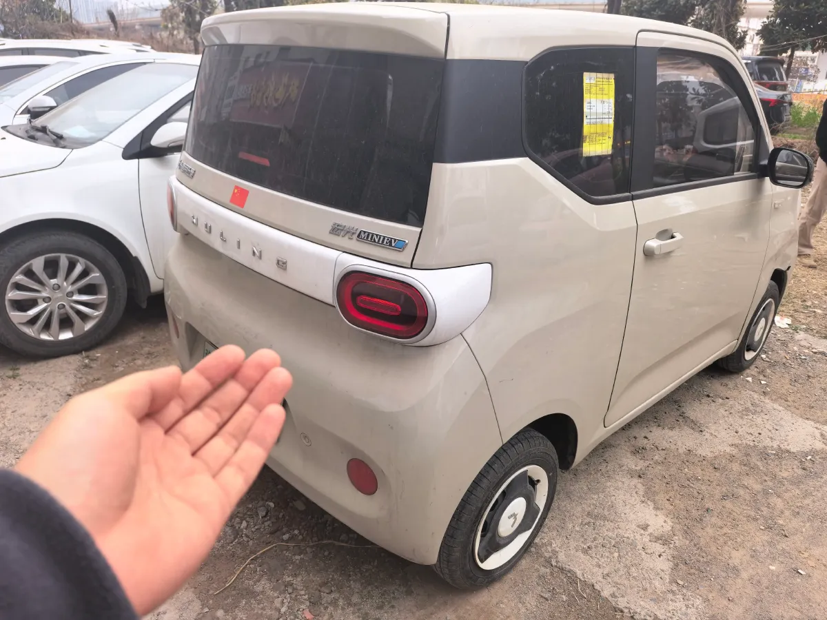2024 WuLing HongGuang MINI EV BEV 17.3KWH,autocango,china used car exporter,china ev exporter,chinese used car exporter,chinese used ev exporter