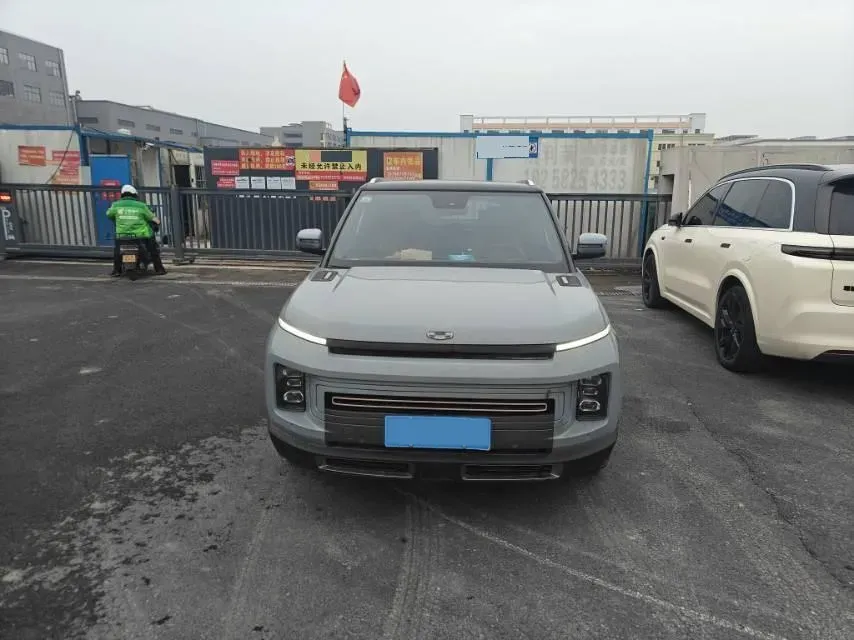 2020 Geely ICON 1.5T 177HP L3 7DCT,autocango,china used car exporter,china ev exporter,chinese used car exporter,chinese used ev exporter