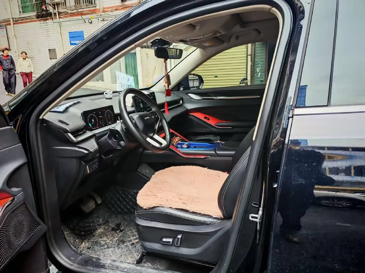 2021 Haval H6 1.5T 169HP L4 7DCT,autocango,china used car exporter,china ev exporter,chinese used car exporter,chinese used ev exporter