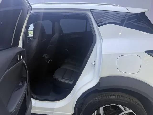 2023 LYNK&CO 06 1.5T 181HP L4 7DCT,autocango,china used car exporter,china ev exporter,chinese used car exporter,chinese used ev exporter