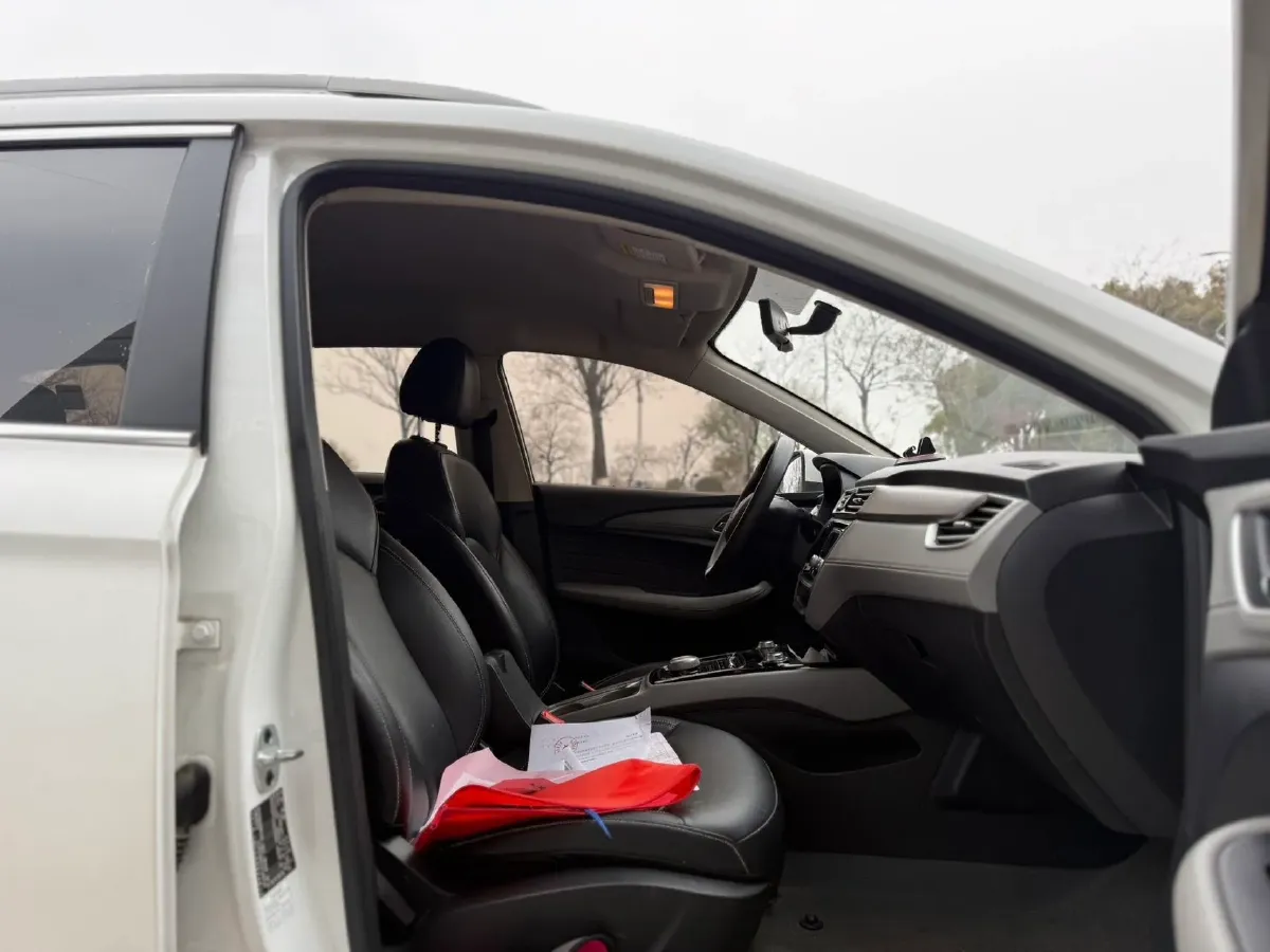 2018 Roewe Ei5 BEV 35KWH,autocango,china used car exporter,china ev exporter,chinese used car exporter,chinese used ev exporter