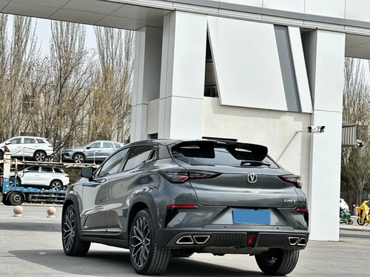 2022 ChangAn UNI-T 1.5T 188HP L4 7DCT,autocango,china used car exporter,china ev exporter,chinese used car exporter,chinese used ev exporter