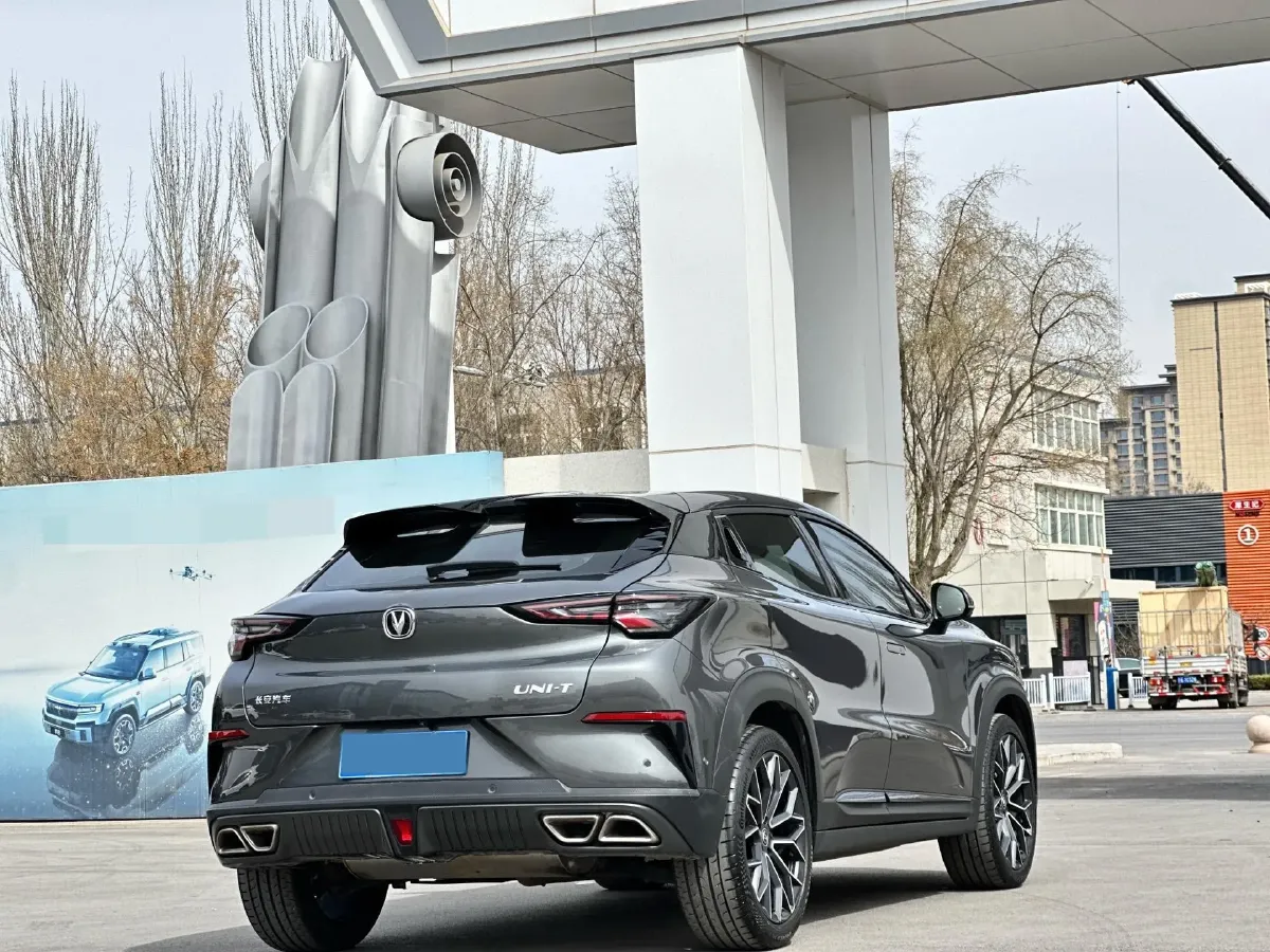2022 ChangAn UNI-T 1.5T 188HP L4 7DCT,autocango,china used car exporter,china ev exporter,chinese used car exporter,chinese used ev exporter
