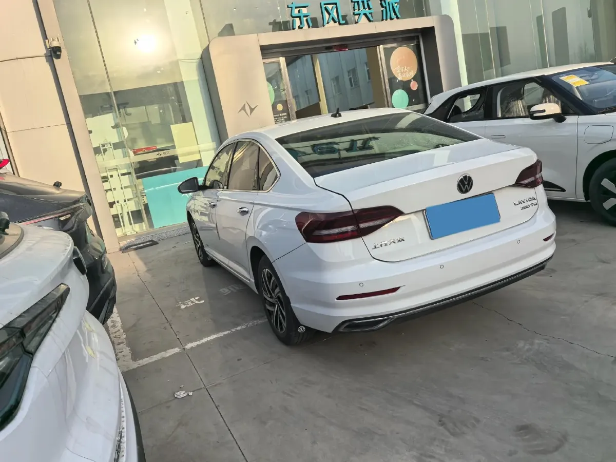 2021 Volkswagen Lavida 1.4T 150HP L4 7DCT,autocango,china used car exporter,china ev exporter,chinese used car exporter,chinese used ev exporter