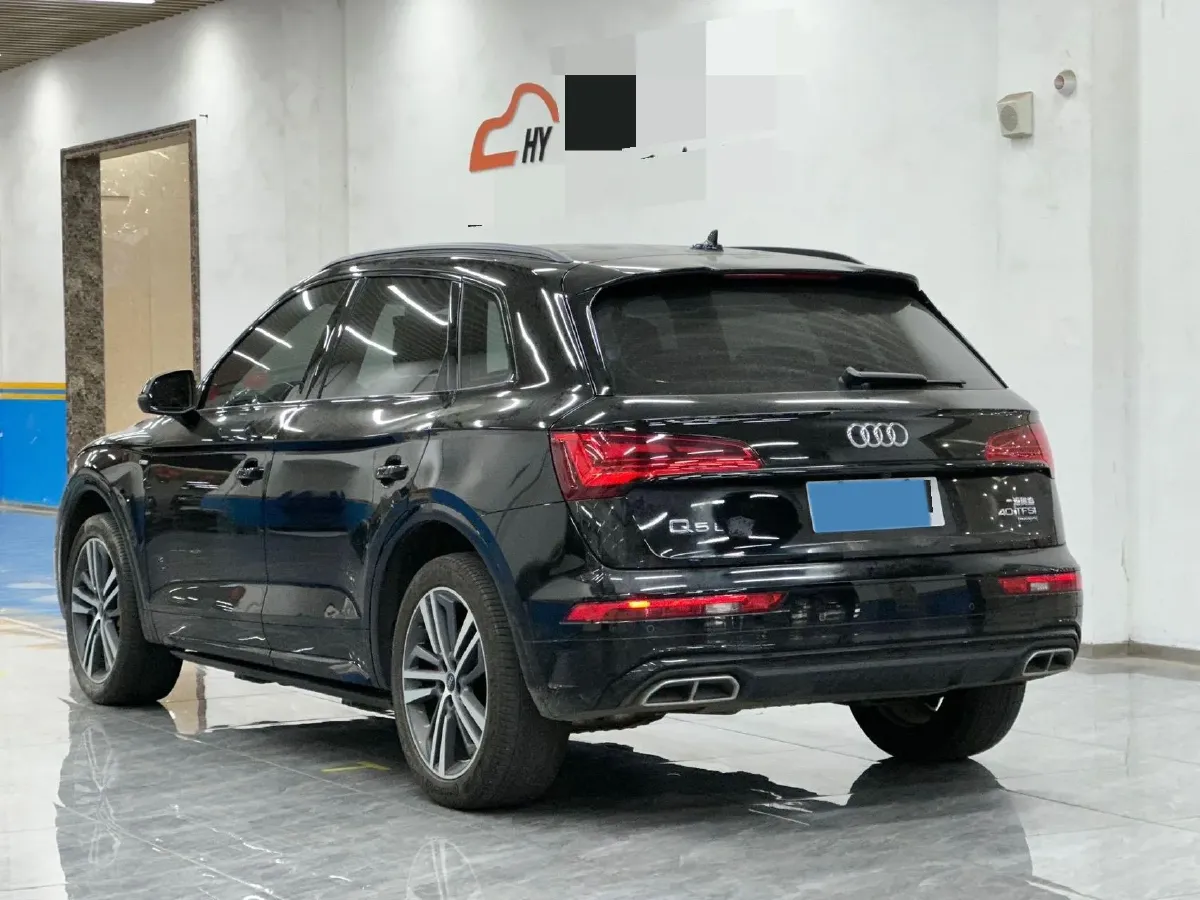 2023 Audi Q5L 2.0T 190HP L4 7DCT,autocango,china used car exporter,china ev exporter,chinese used car exporter,chinese used ev exporter