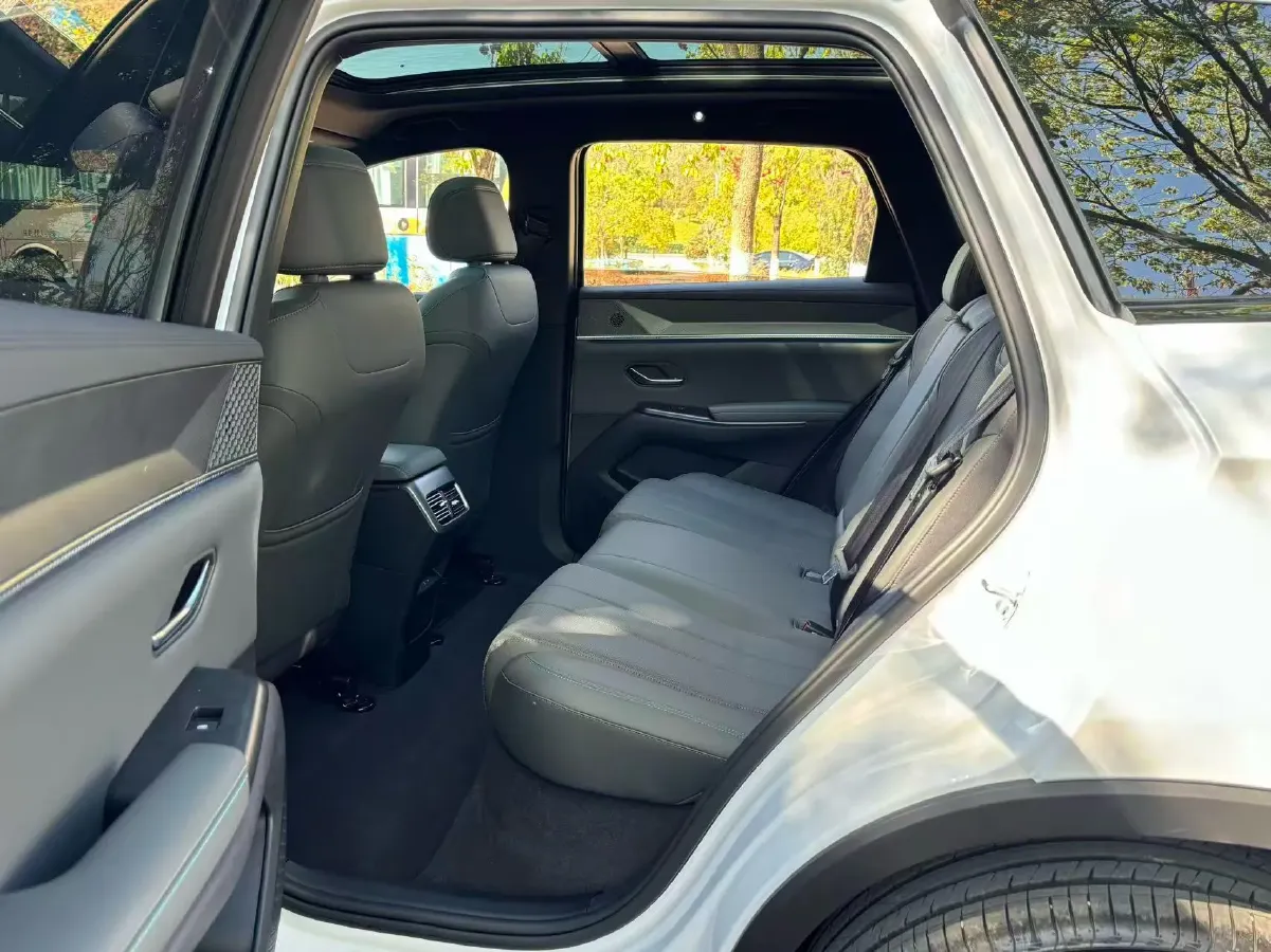 2025 BYD Song Pro 1.5L 101HP L4 E-CVT PHEV 18.3KWH,autocango,china used car exporter,china ev exporter,chinese used car exporter,chinese used ev exporter