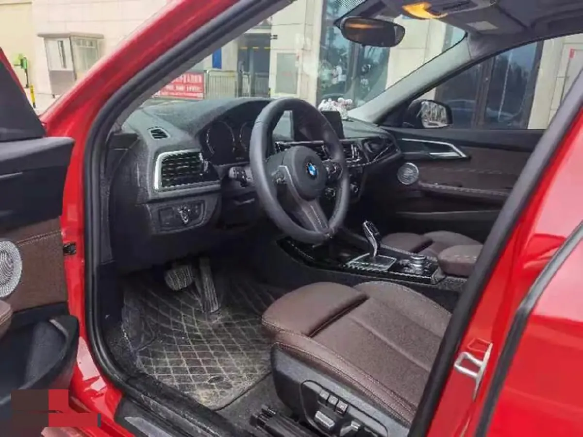 2021 BMW 1 Series 1.5T 140HP L3 7DCT,autocango,china used car exporter,china ev exporter,chinese used car exporter,chinese used ev exporter