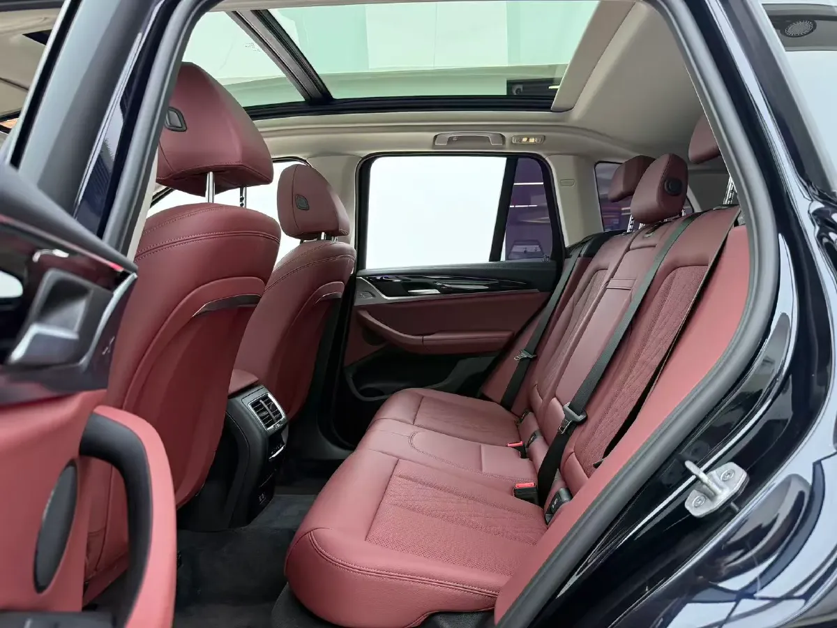 2023 BMW X3 2.0T 184HP L4 8AT,autocango,china used car exporter,china ev exporter,chinese used car exporter,chinese used ev exporter