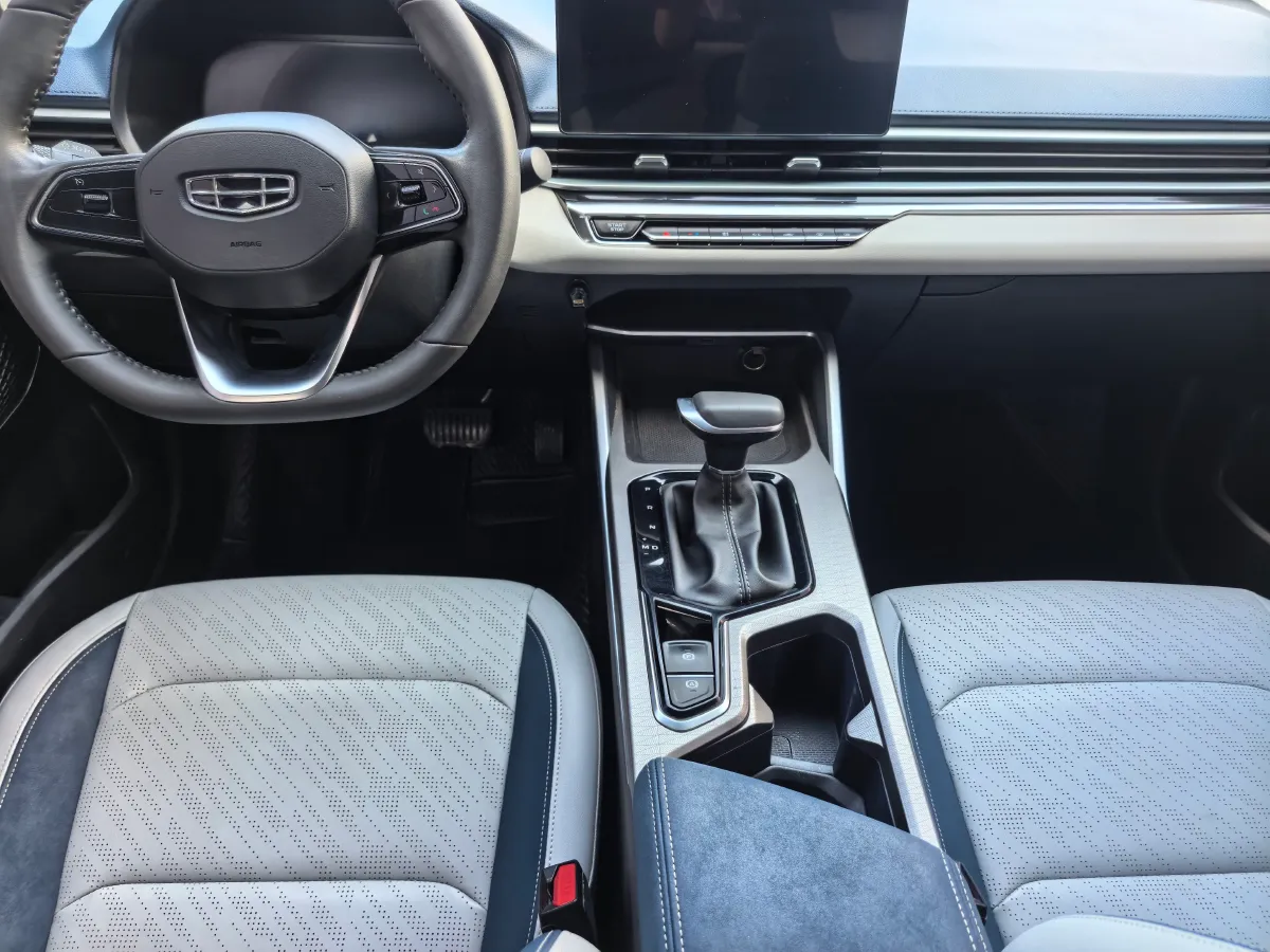 2022 Geely Emgrand 1.5L 114HP L4 CVT,autocango,china used car exporter,china ev exporter,chinese used car exporter,chinese used ev exporter