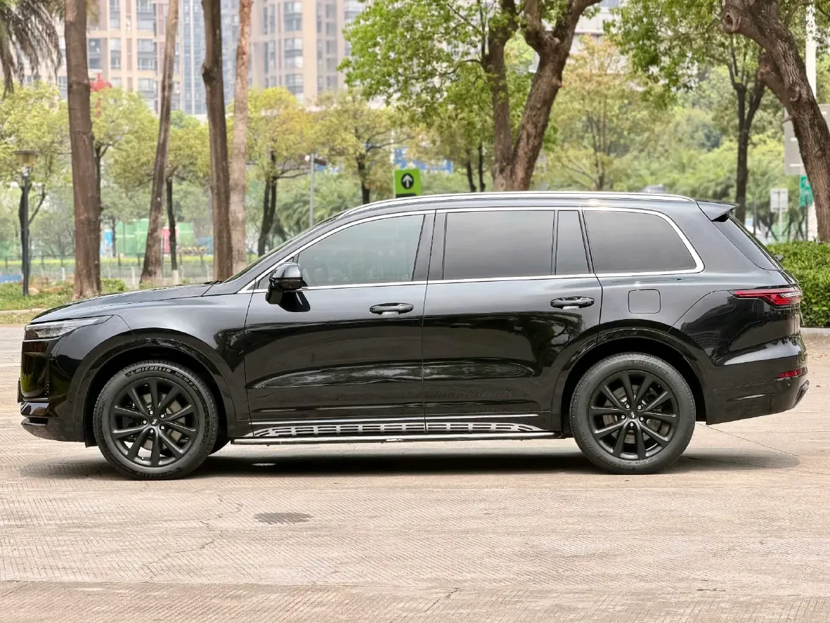 2020 Li ONE Range Extended 131HP REEV 40.5KWH,autocango,china used car exporter,china ev exporter,chinese used car exporter,chinese used ev exporter