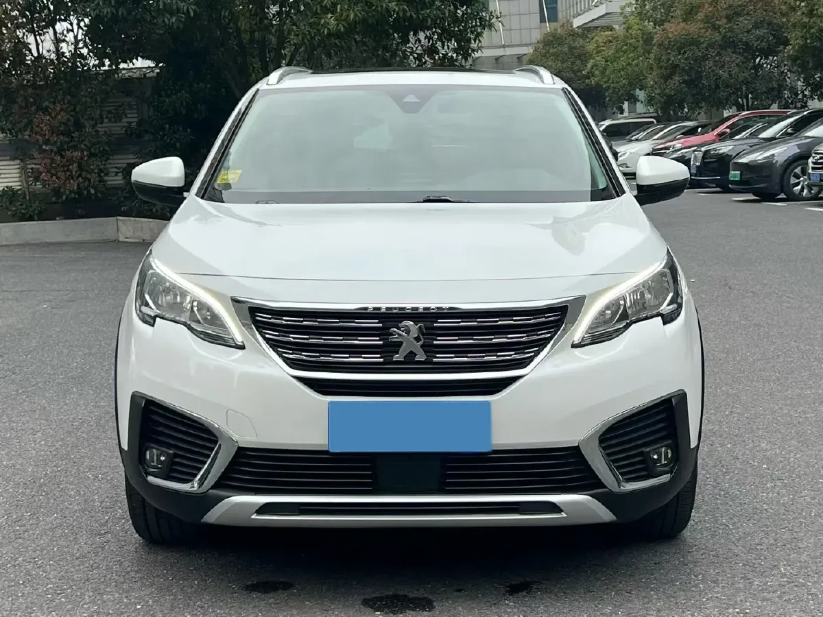 2017 Peugeot 5008 1.8T 204HP L4 6AT,autocango,china used car exporter,china ev exporter,chinese used car exporter,chinese used ev exporter