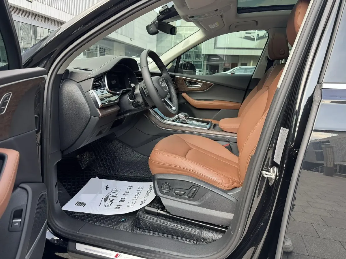2023 Audi Q7 3.0T 340HP V6 8AT,autocango,china used car exporter,china ev exporter,chinese used car exporter,chinese used ev exporter