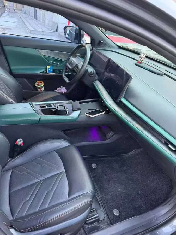 2023 ChangAn UNI-T 1.5T 188HP L4 7DCT,autocango,china used car exporter,china ev exporter,chinese used car exporter,chinese used ev exporter