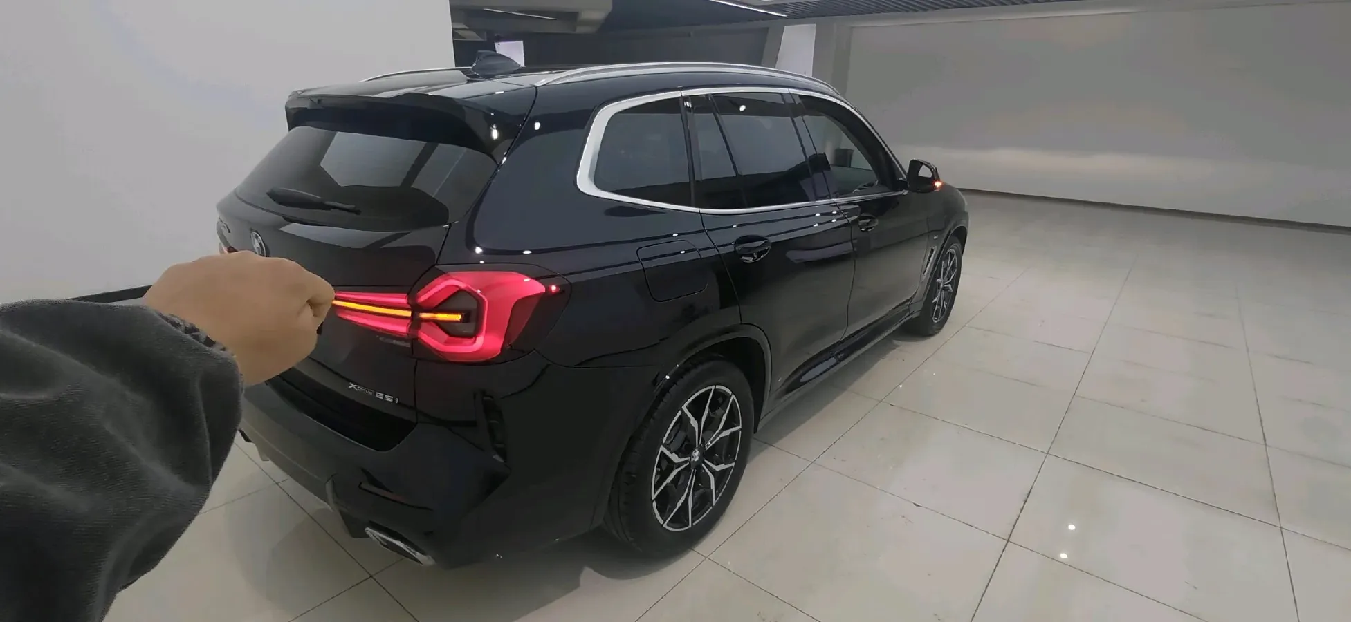 2023 BMW X3 2.0T 184HP L4 8AT,autocango,china used car exporter,china ev exporter,chinese used car exporter,chinese used ev exporter