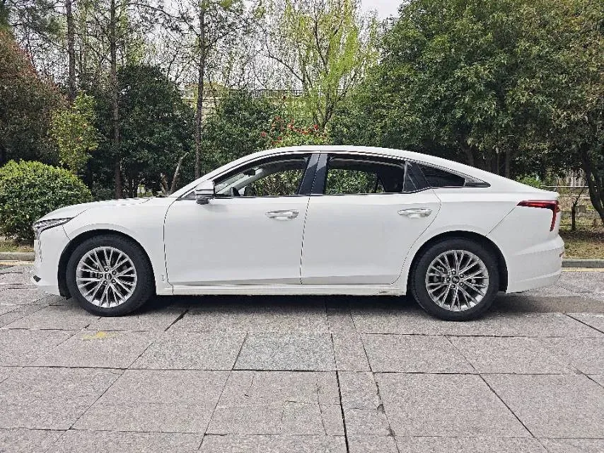 2022 Bestune B70 1.5T 169HP L4 7DCT,autocango,china used car exporter,china ev exporter,chinese used car exporter,chinese used ev exporter