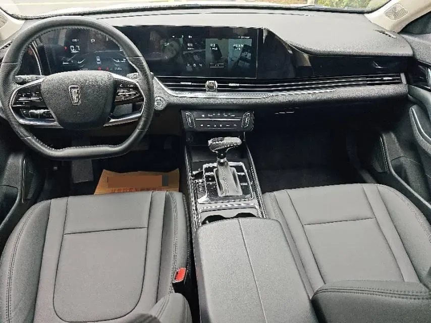 2022 Bestune B70 1.5T 169HP L4 7DCT,autocango,china used car exporter,china ev exporter,chinese used car exporter,chinese used ev exporter