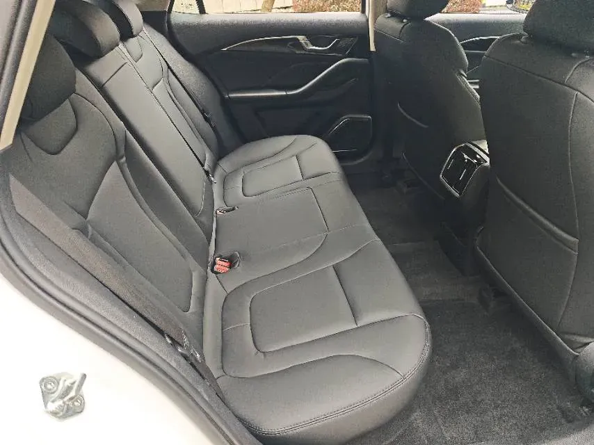 2022 Bestune B70 1.5T 169HP L4 7DCT,autocango,china used car exporter,china ev exporter,chinese used car exporter,chinese used ev exporter