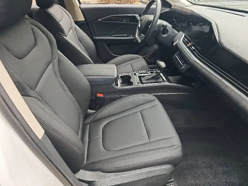 2022 Bestune B70 1.5T 169HP L4 7DCT,autocango,china used car exporter,china ev exporter,chinese used car exporter,chinese used ev exporter