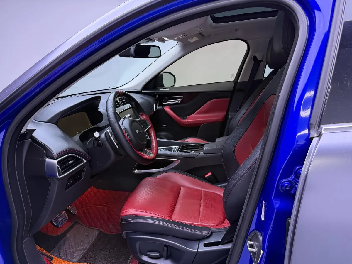 2018 Jaguar F-PACE 2.0T 300HP L4 8AT,autocango,china used car exporter,china ev exporter,chinese used car exporter,chinese used ev exporter