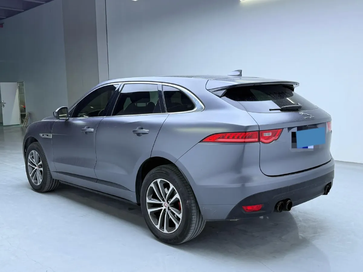 2018 Jaguar F-PACE 2.0T 300HP L4 8AT,autocango,china used car exporter,china ev exporter,chinese used car exporter,chinese used ev exporter