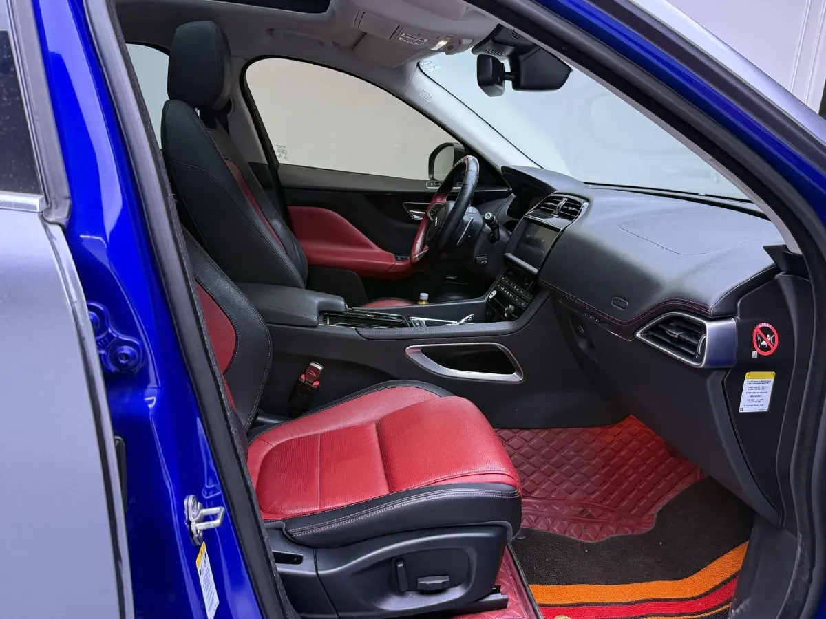 2018 Jaguar F-PACE 2.0T 300HP L4 8AT,autocango,china used car exporter,china ev exporter,chinese used car exporter,chinese used ev exporter