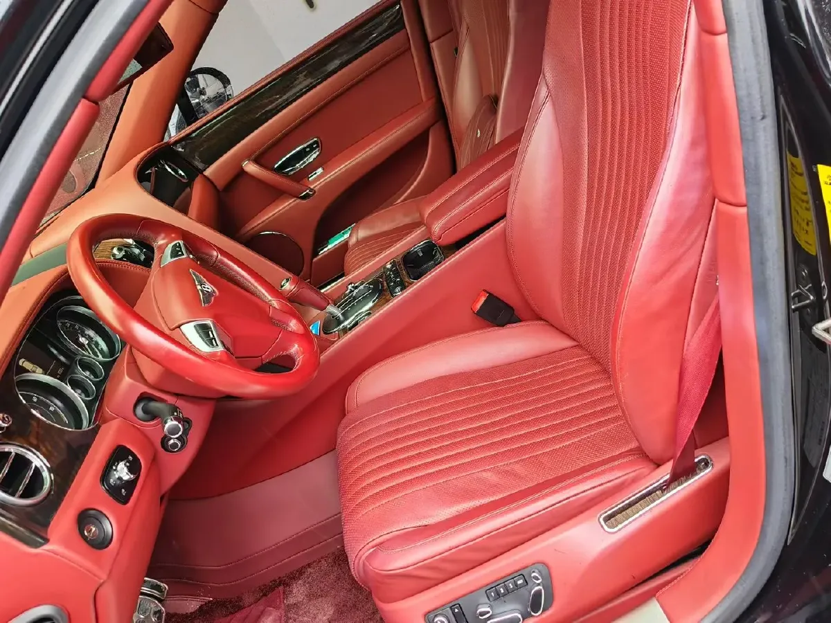 2017 Bentley Flying Spur 4.0T 507HP V8 8AT,autocango,china used car exporter,china ev exporter,chinese used car exporter,chinese used ev exporter