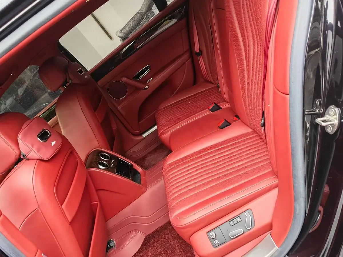 2017 Bentley Flying Spur 4.0T 507HP V8 8AT,autocango,china used car exporter,china ev exporter,chinese used car exporter,chinese used ev exporter