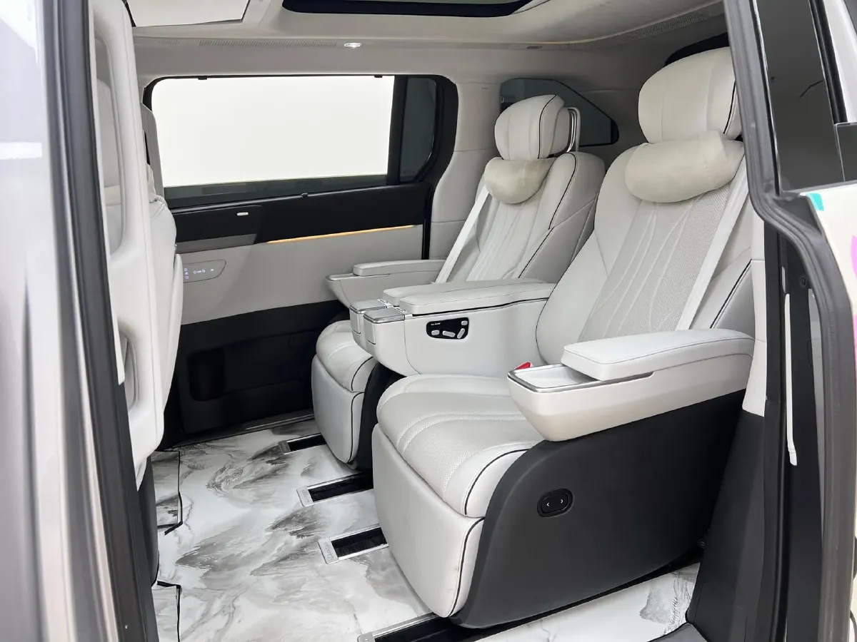 2024 Xpeng X9 BEV 101.5KWH,autocango,china used car exporter,china ev exporter,chinese used car exporter,chinese used ev exporter