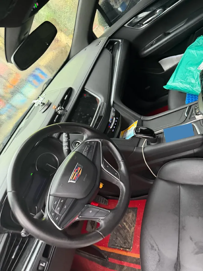 2021 Cadillac XT5 2.0T 237HP L4 9AT,autocango,china used car exporter,china ev exporter,chinese used car exporter,chinese used ev exporter