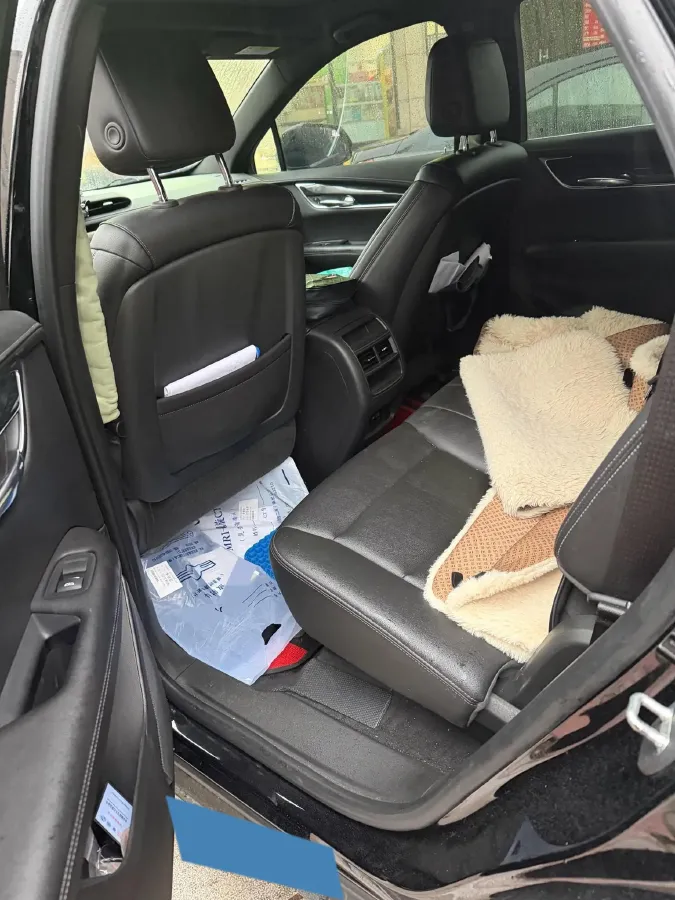 2021 Cadillac XT5 2.0T 237HP L4 9AT,autocango,china used car exporter,china ev exporter,chinese used car exporter,chinese used ev exporter