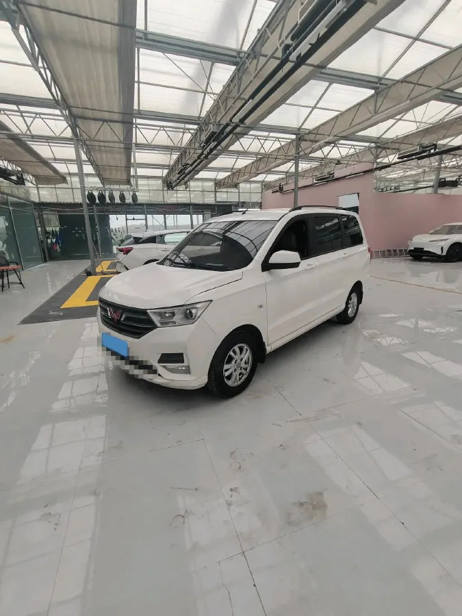 2018 WuLing HongGuang S3 1.5L 112HP L4 6MT,autocango,china used car exporter,china ev exporter,chinese used car exporter,chinese used ev exporter