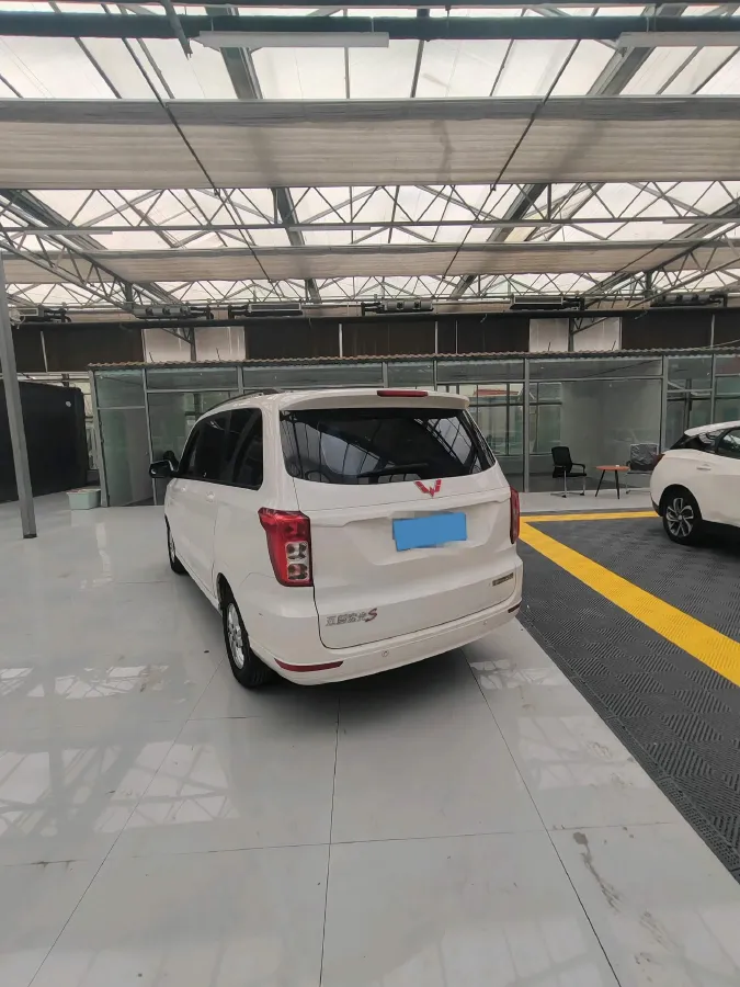 2018 WuLing HongGuang S3 1.5L 112HP L4 6MT,autocango,china used car exporter,china ev exporter,chinese used car exporter,chinese used ev exporter