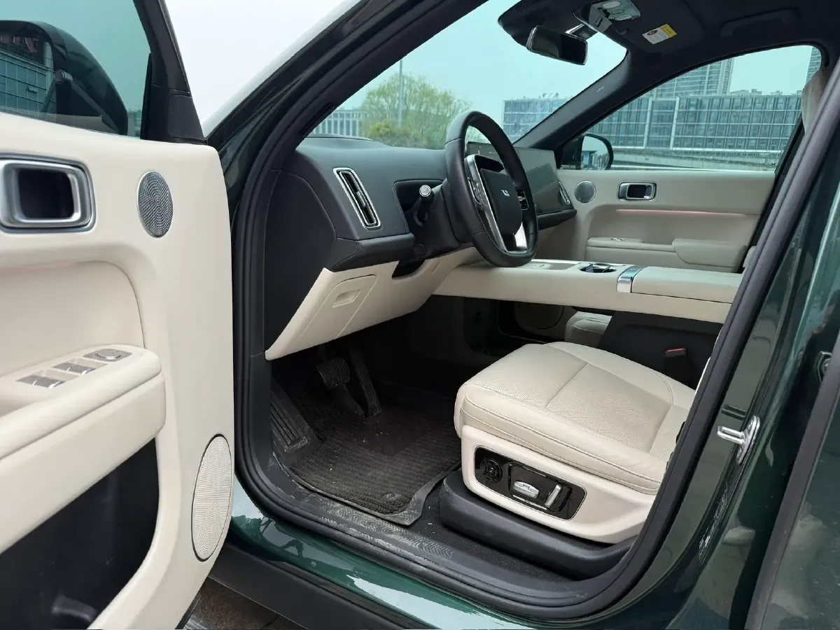 2024 Li L9 Range Extended 154HP REEV 52.3KWH,autocango,china used car exporter,china ev exporter,chinese used car exporter,chinese used ev exporter