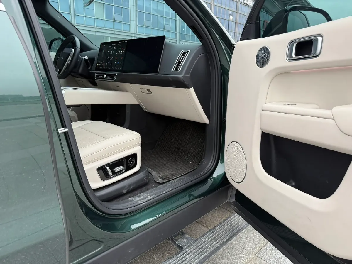 2024 Li L9 Range Extended 154HP REEV 52.3KWH,autocango,china used car exporter,china ev exporter,chinese used car exporter,chinese used ev exporter