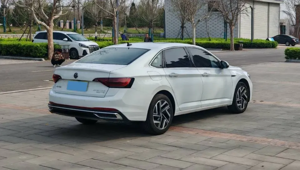 2023 Volkswagen Sagitar 1.2T 116HP L4 7DCT,autocango,china used car exporter,china ev exporter,chinese used car exporter,chinese used ev exporter