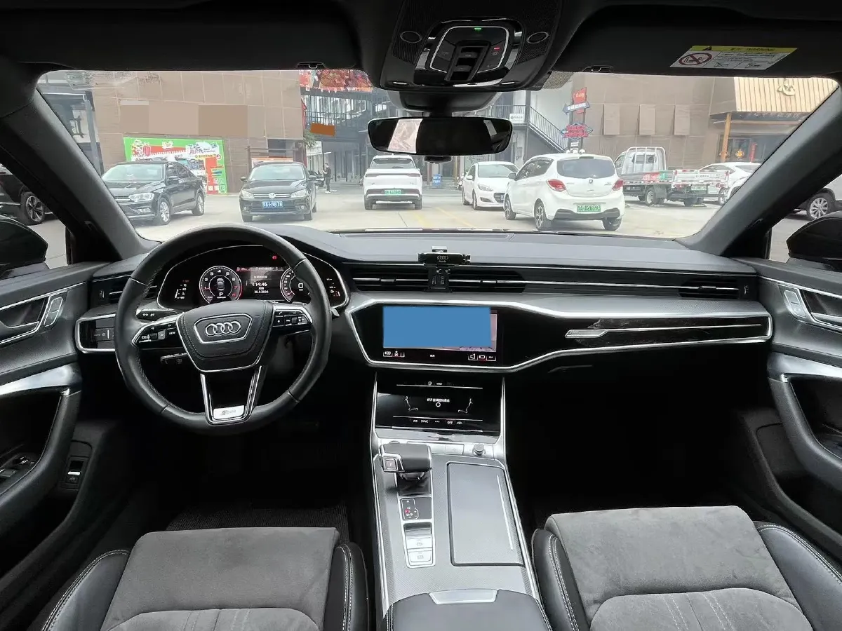 2024 Audi A6L 2.0T 245HP L4 7DCT,autocango,china used car exporter,china ev exporter,chinese used car exporter,chinese used ev exporter