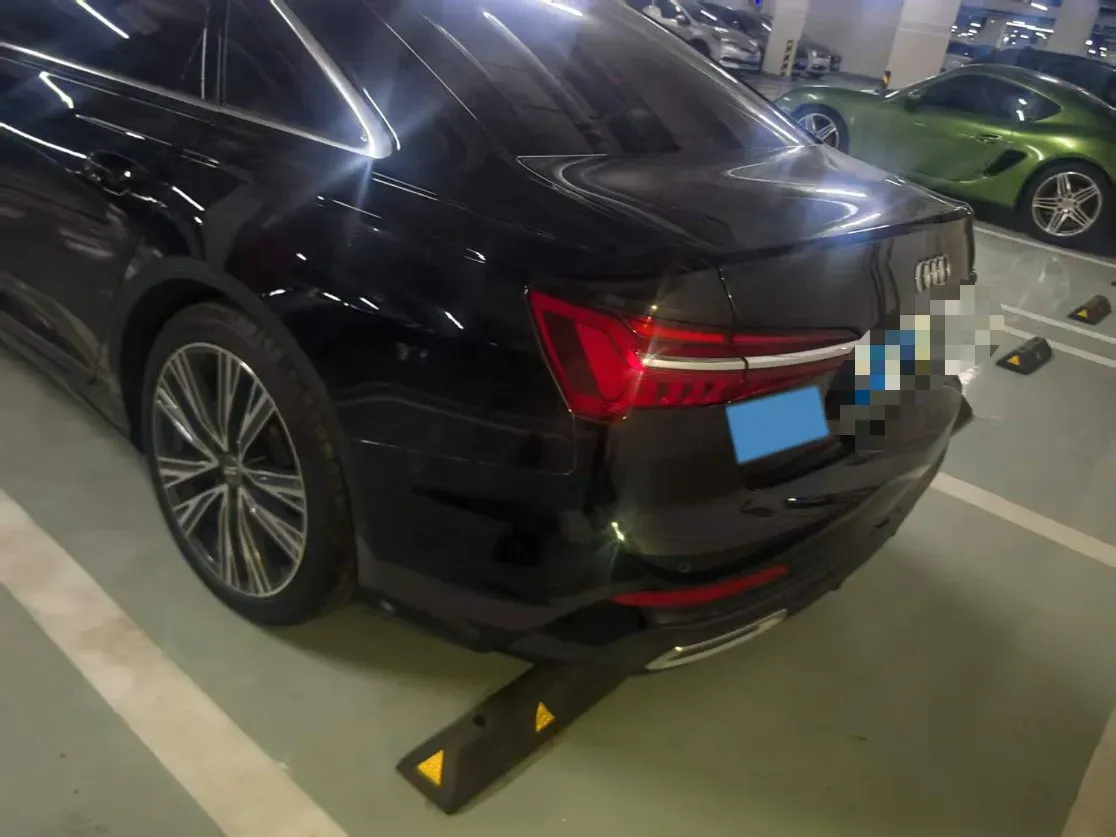 2021 Audi A6L 2.0T 224HP L4 7DCT,autocango,china used car exporter,china ev exporter,chinese used car exporter,chinese used ev exporter