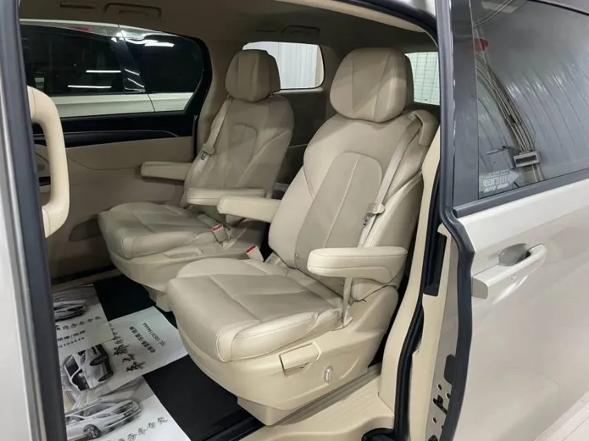 2022 Buick GL8 2.0T 237HP L4 9AT,autocango,china used car exporter,china ev exporter,chinese used car exporter,chinese used ev exporter