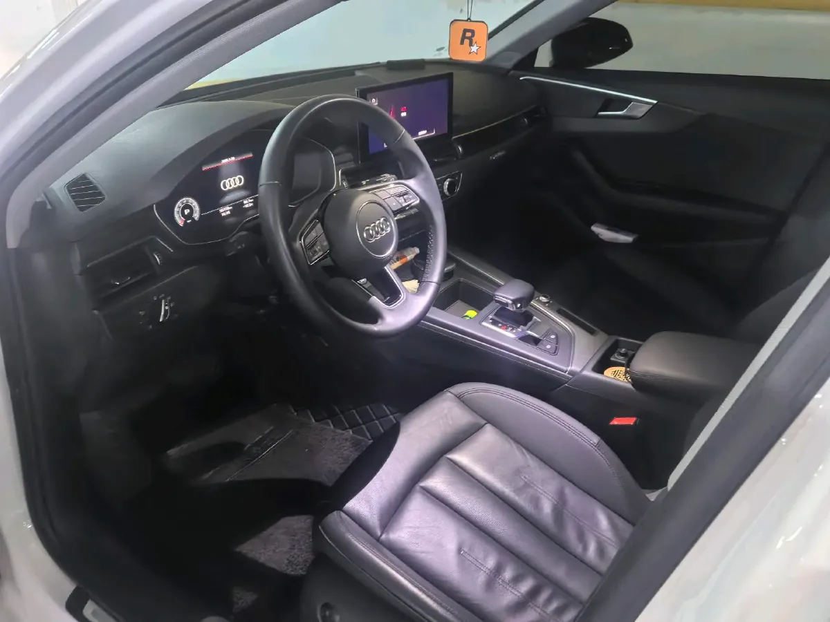 2021 Audi A4 2.0T 252HP L4 7DCT,autocango,china used car exporter,china ev exporter,chinese used car exporter,chinese used ev exporter