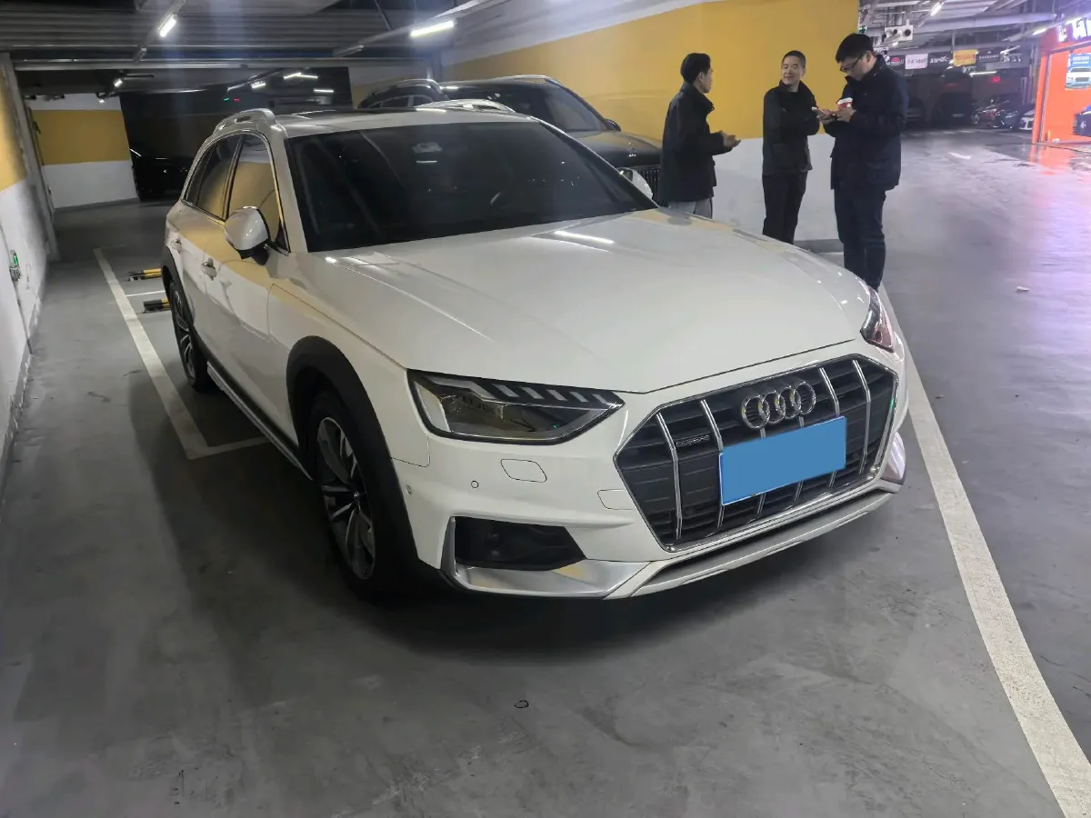 2021 Audi A4 2.0T 252HP L4 7DCT,autocango,china used car exporter,china ev exporter,chinese used car exporter,chinese used ev exporter