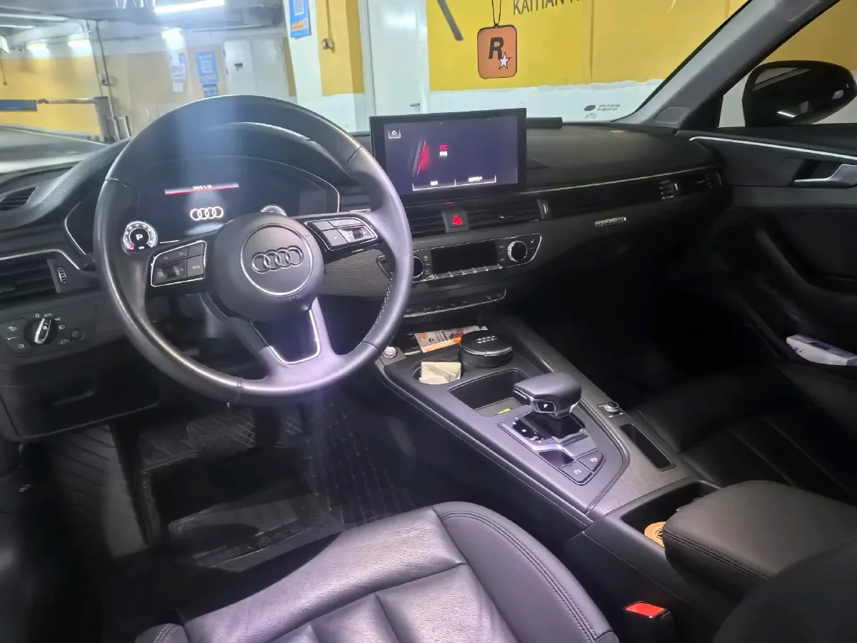2021 Audi A4 2.0T 252HP L4 7DCT,autocango,china used car exporter,china ev exporter,chinese used car exporter,chinese used ev exporter