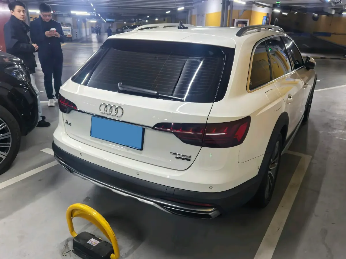 2021 Audi A4 2.0T 252HP L4 7DCT,autocango,china used car exporter,china ev exporter,chinese used car exporter,chinese used ev exporter